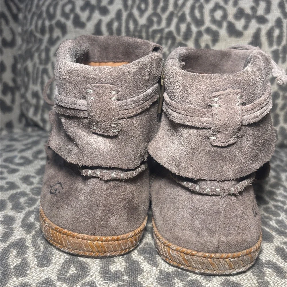 NWOB UGG Reid moccasin bootie in slate brown suede casual boho lace zip bootie 7